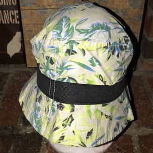 Official Island 🌴 Bucket Hat